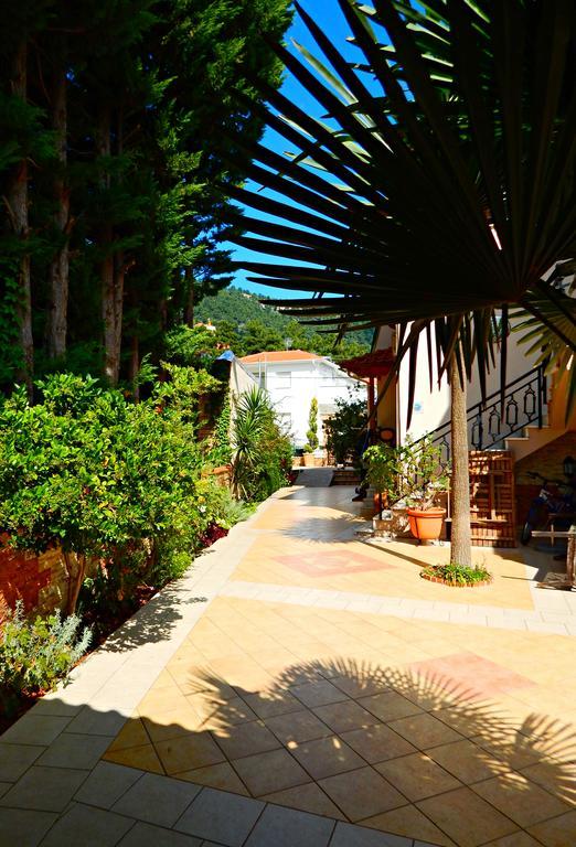 Panorama Apartments And Studios Chrisi Ammoudia Esterno foto