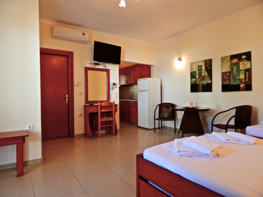 Panorama Apartments And Studios Chrisi Ammoudia Esterno foto
